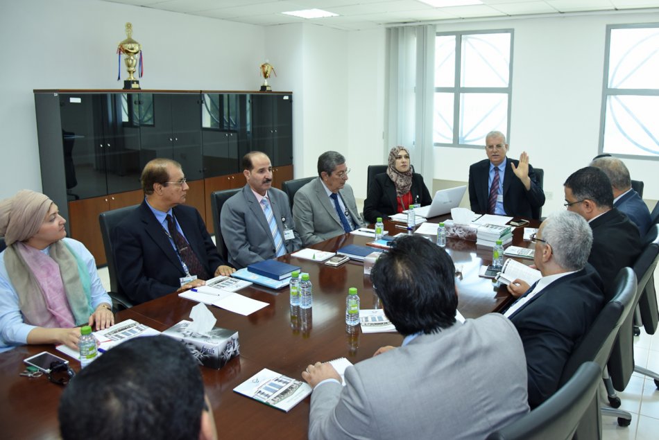 جامعة العين، العين، أبوظبي، رئيس الجامعة، دكتور غالب الرفاعي
