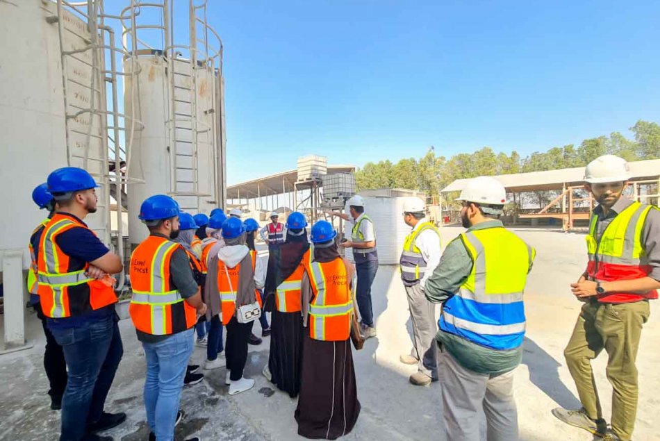 رحلة ميدانية للطلبة إلى “Exeed Precast”