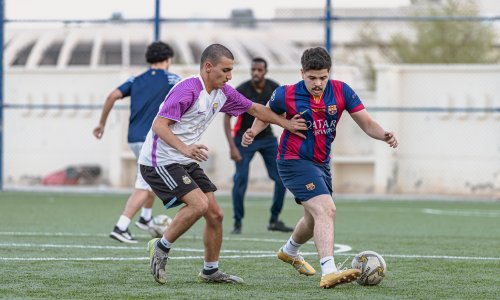 بطولة كرة القدم الفردية تجمع طلبة جامعة العين في منافسة قوية